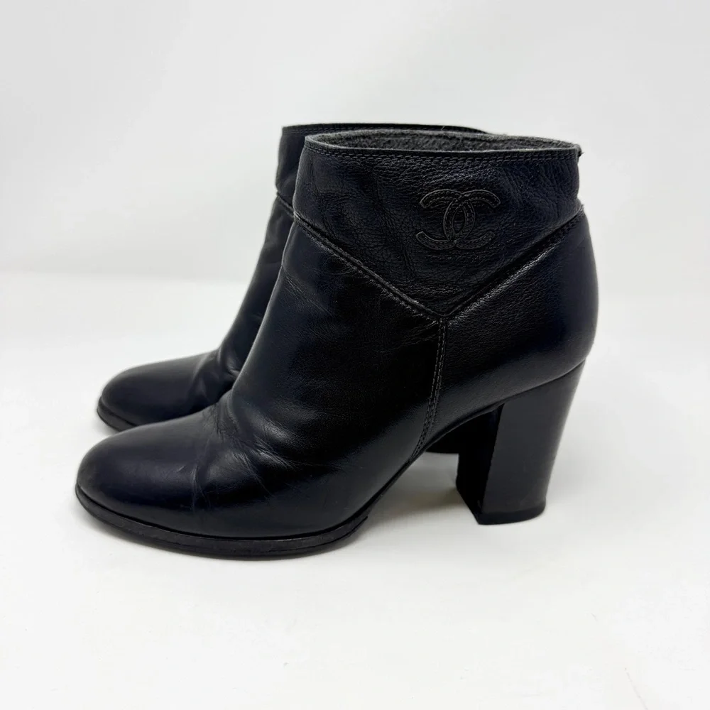 CHANEL Black Leather CC Logo Ankle Booties Block Heel Size 38